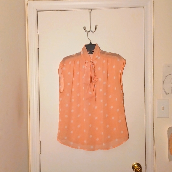 Peach polka dot blouse - Picture 2 of 2